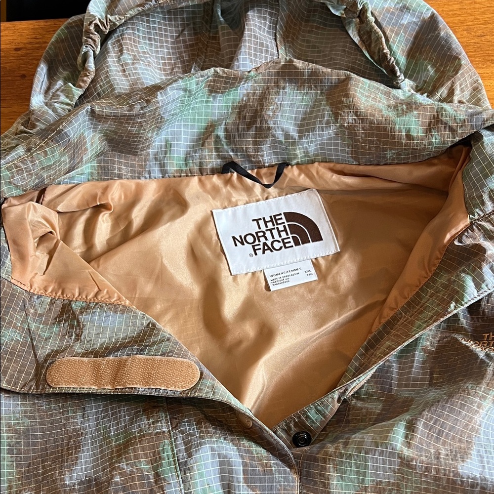 The North Face Multicolor Camouflage Jacket - Picture 2 of 4